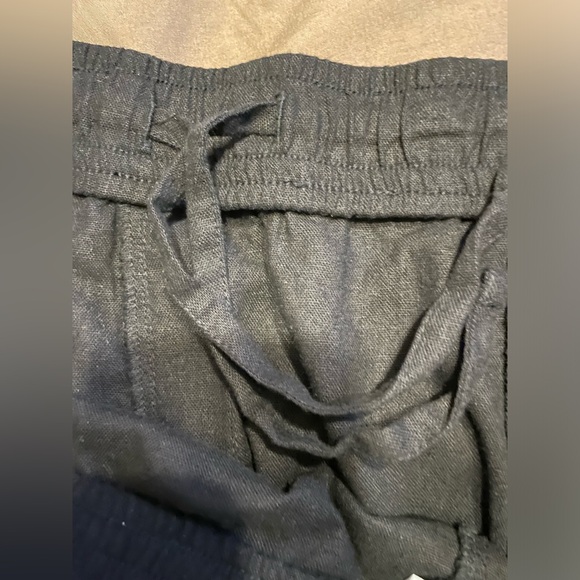 Old Navy NWT High-Waisted Linen-Blend Pull-On Shorts BLK SZ L - Picture 5 of 9